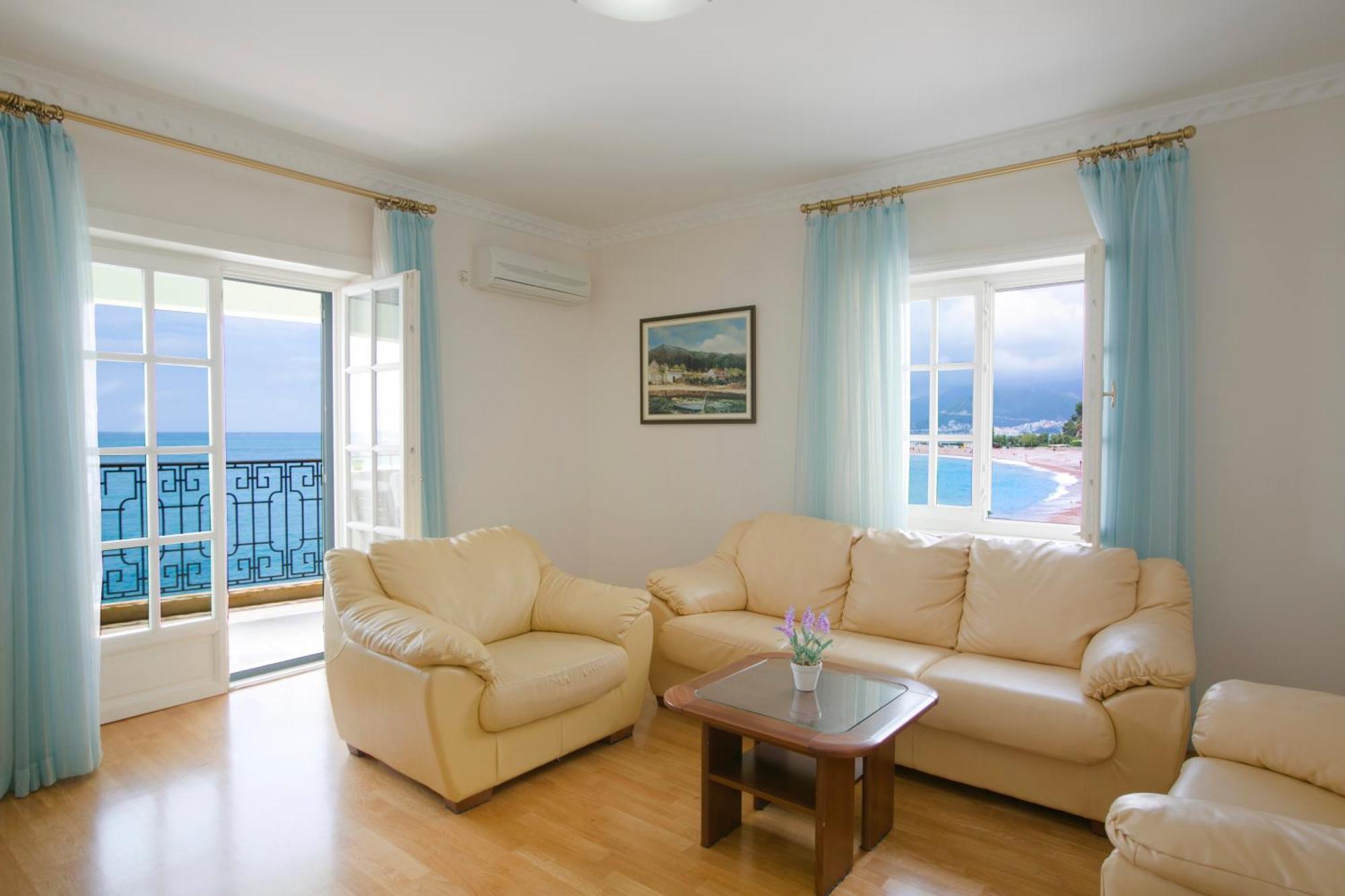 Montesan Beach Apartments Sveti Stefan Eksteriør bilde