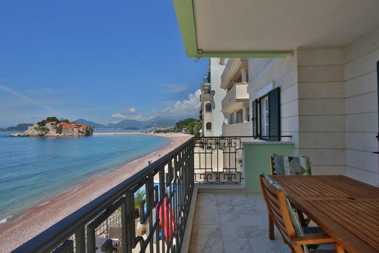 Montesan Beach Apartments Sveti Stefan Eksteriør bilde